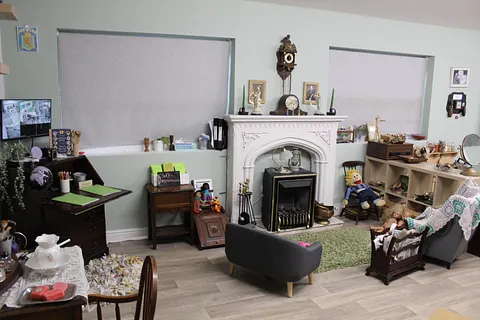 Curiosity in the oak room