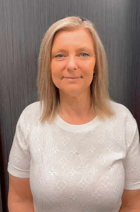 Julie Aston